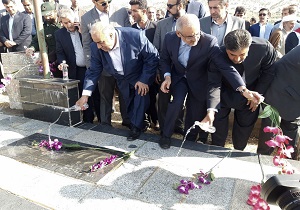 وزیرآموزش و پرورش وارد شهرتازه‌آباد شد