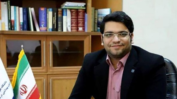 حلق آویز شدن پزشک خوشنام قزوینی با چادر زنانه + عکس