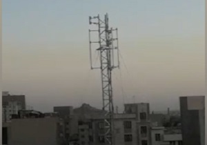 گلایه از نصب دکل نیمه‌کاره مخابرات در دولت‌آباد شهرری + فیلم