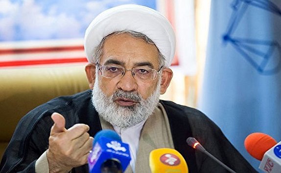بازدید سه ساعته دادستان کل کشور از مجموعه زندان&zwnj;های استان قم/باسیاست&zwnj;های تدوین شده در قوه قضاییه شاهد کاهش جمعیت کیفری زندان&zwnj;ها باشیم