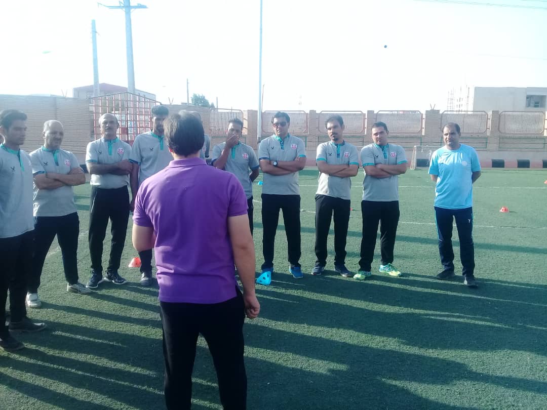۲۰ مربی از ۵ شهرستان کرمان در فرهنگستان فوتبال مس