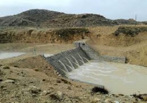 پیشرفت ۸۰ درصدی سازه سنگ وملات حوضه آبخیز سیوجان