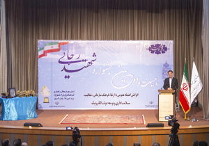 پیگیری امور مردم در ادارات در اولویت کار مسئولان قرار گیرد