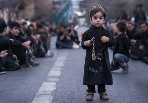 سوگواره سراسری عکس هیأت سجادیه دارالمومنین کاشان با زنجیر ارادت