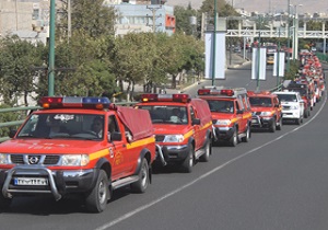 برگزاری رژه ناوگان خودرویی آتش نشانی در یزد