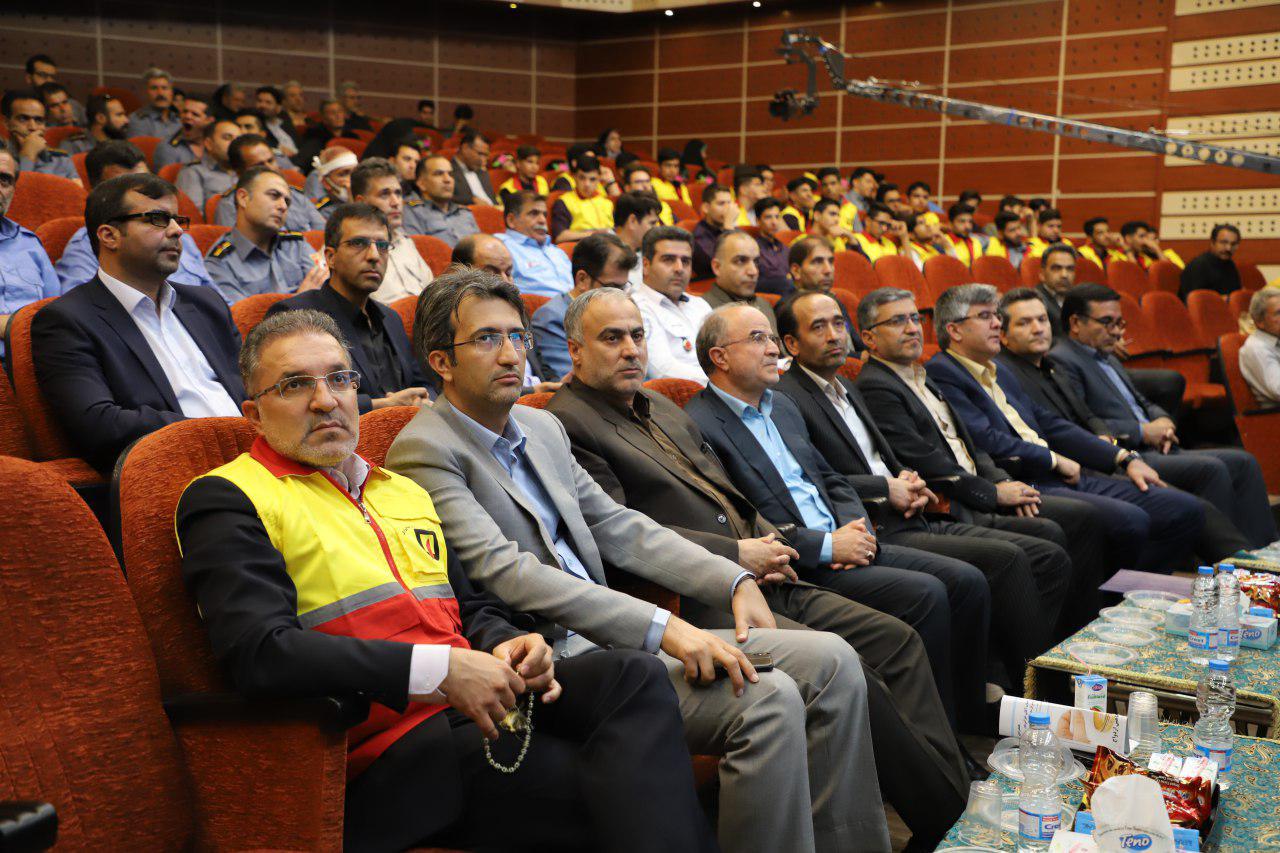 گردهمایی وتجلیل از آتش نشانان استان مرکزی در اراک