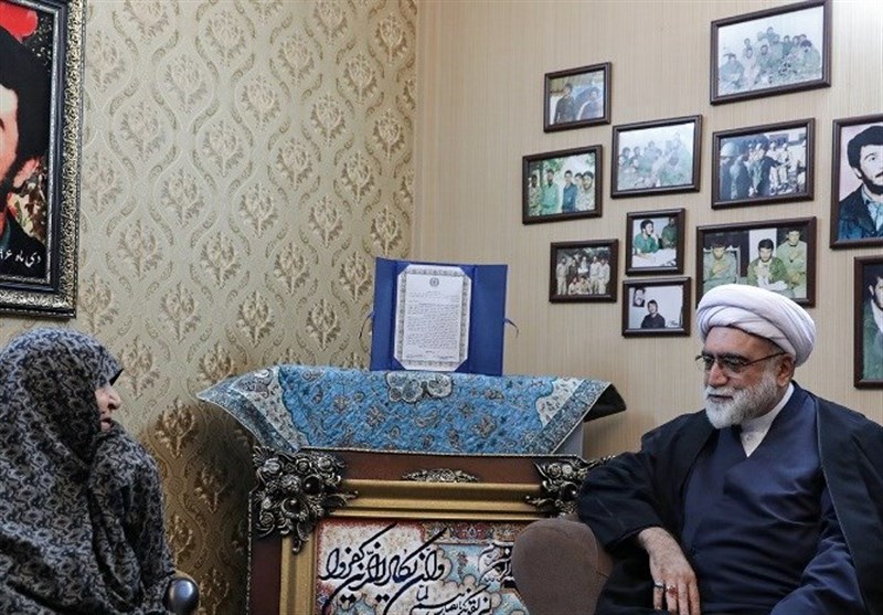 دیدار تولیت آستان قدس رضوی با خانواده شهیدان برونسی و کاوه