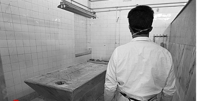 صحبت‌های شنیدنی غسال شهدا/ پیکر یک شهید بعد چند روز بوی عطر می‌داد! + فیلم