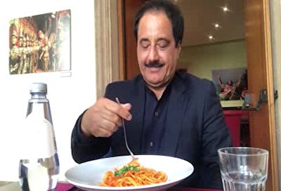 گزارش موبایلی حمید معصومی&zwnj;نژاد از گران&zwnj;ترین اسپاگتی جهان + فیلم