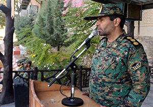 نیروی انتظامی لبه تیز شمشیر انقلاب اسلامی است
