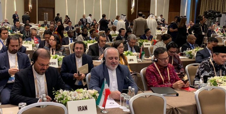 نشست وزرای عدم تعهد در باکو با حضور ظریف آغاز شد