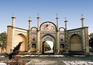 تلاش برای شناساندن ظرفیت‌های گرشگری شهرستان سمنان به مردم و گردشگران است