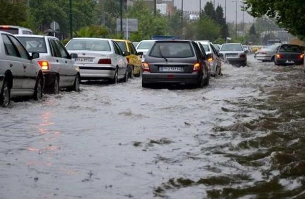 شکسته شدن جدول علت آب گرفتگی بزرگراه کردستان