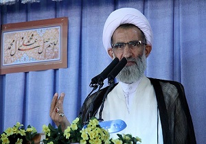 تکریم مردم باید همیشه در اولویت باشد