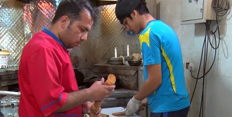 ماهانه ۹ میلیون تومان درآمد فقط از نان بستنی!