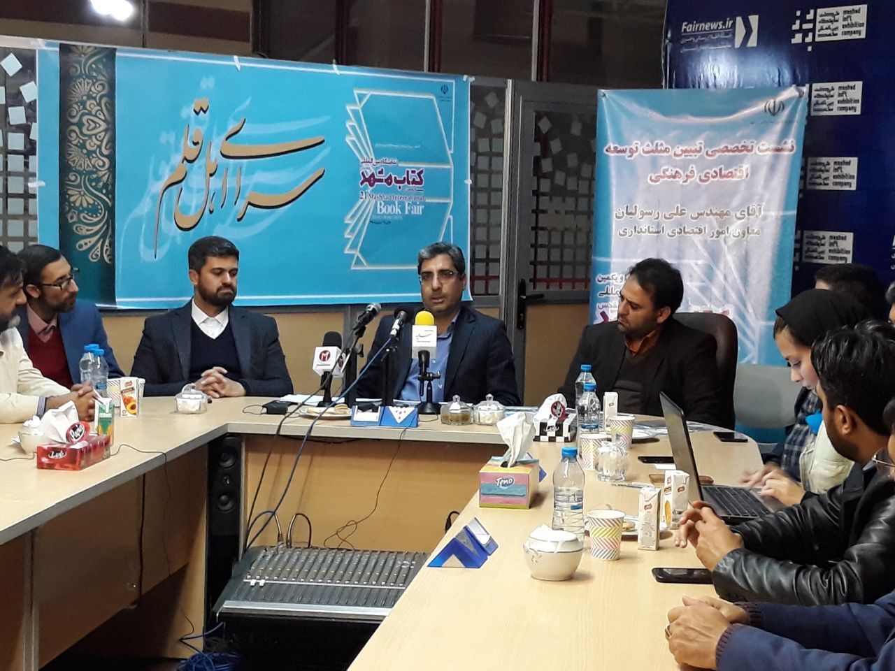 طرح مثلث توسعه اقتصادی فرهنگی همان مردمی کردن اقتصاد مقاومتی است