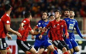 نفس استقلال بیخ گوش پرسپولیس