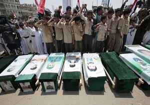 کشته شدن بیش از ۱۰۰ هزار یمنی از آغاز تجاوز ائتلاف سعودی
