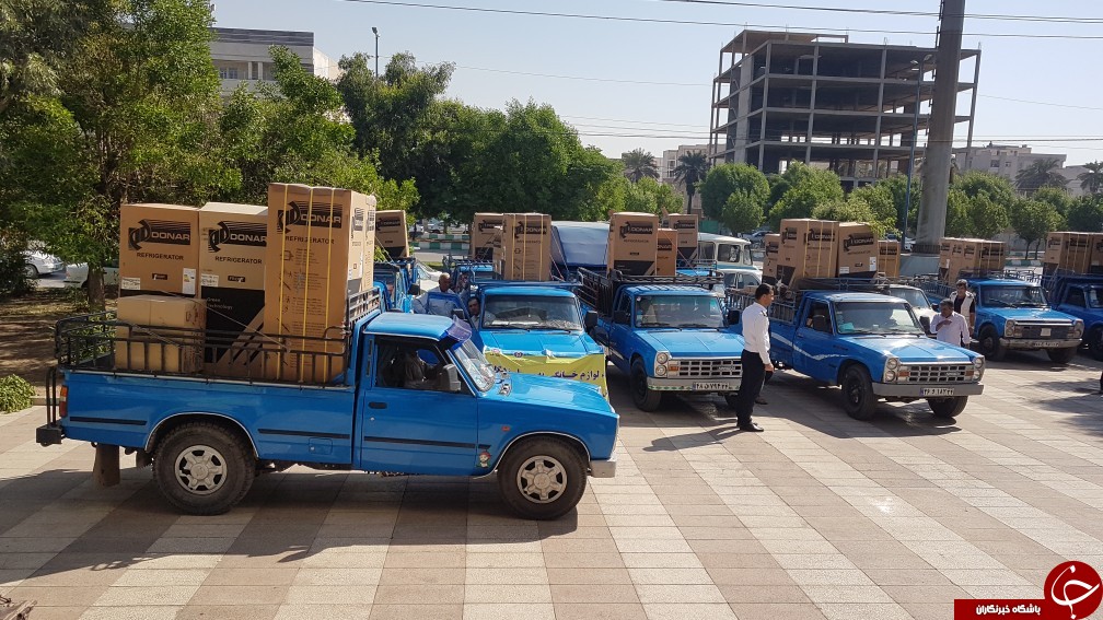 اهدا لوازم خانگی به 49 خانوار آسیب دیده از سیل خوزستان