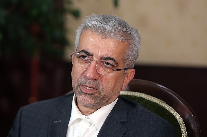نشستن وزرا کنار هم به معنای دولت نیست