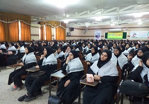 نشست روشنگری میزبان بیش از ۲۰۰ دانش آموز دختر بسیجی