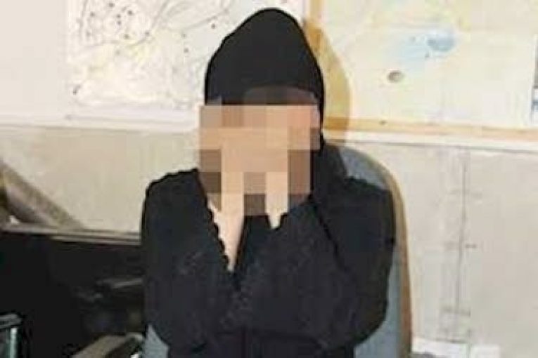 داروساز قلابی با وعده سفر به آمریکا زیبا را فریب داد