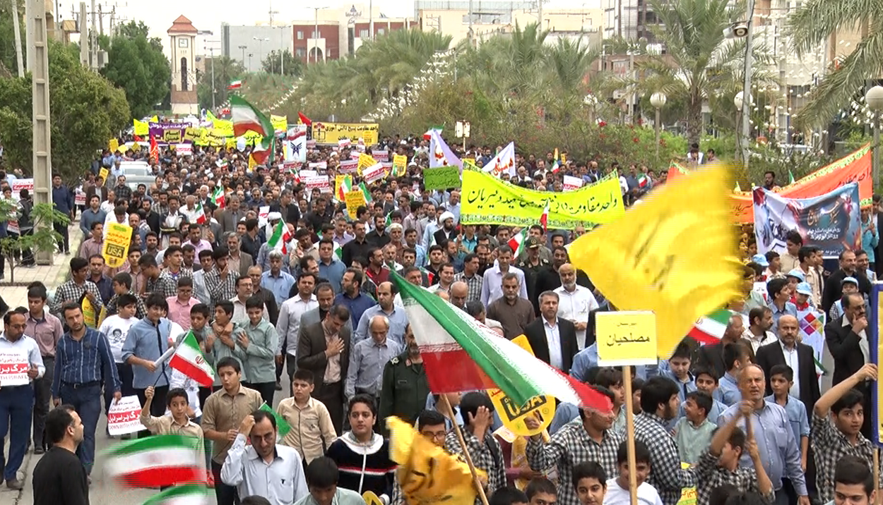 شعار مرگ بر آمریکا در روز ملی مبارزه با استکبار در استان بوشهر طنین انداز شد + تصاویر