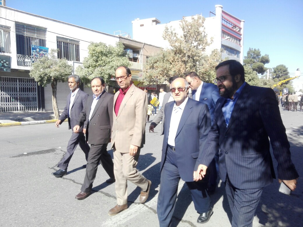 راهپیمایی ۱۳ آبان در کرمان آغاز شد+ تصاویر