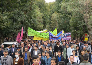 آغاز راهپیمایی استکبار ستیزی مردم مهاباد+تصاویر