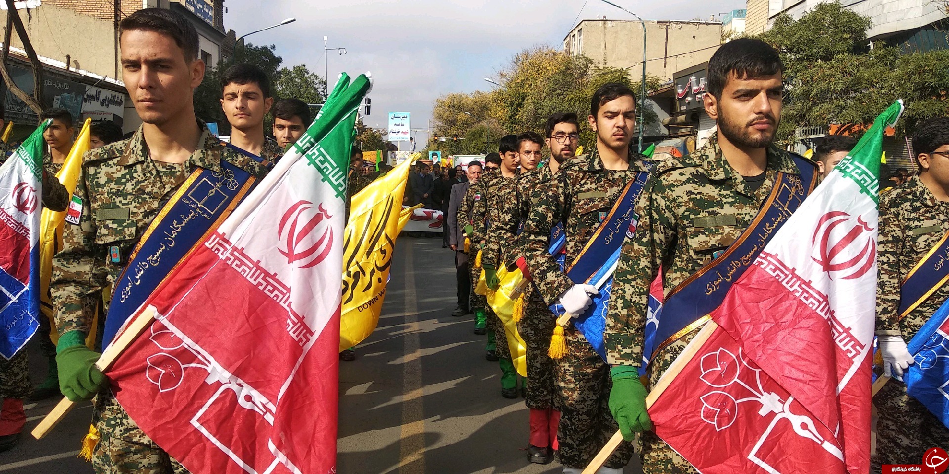 آغاز راهپیمایی ۱۳ آبان در زنجان