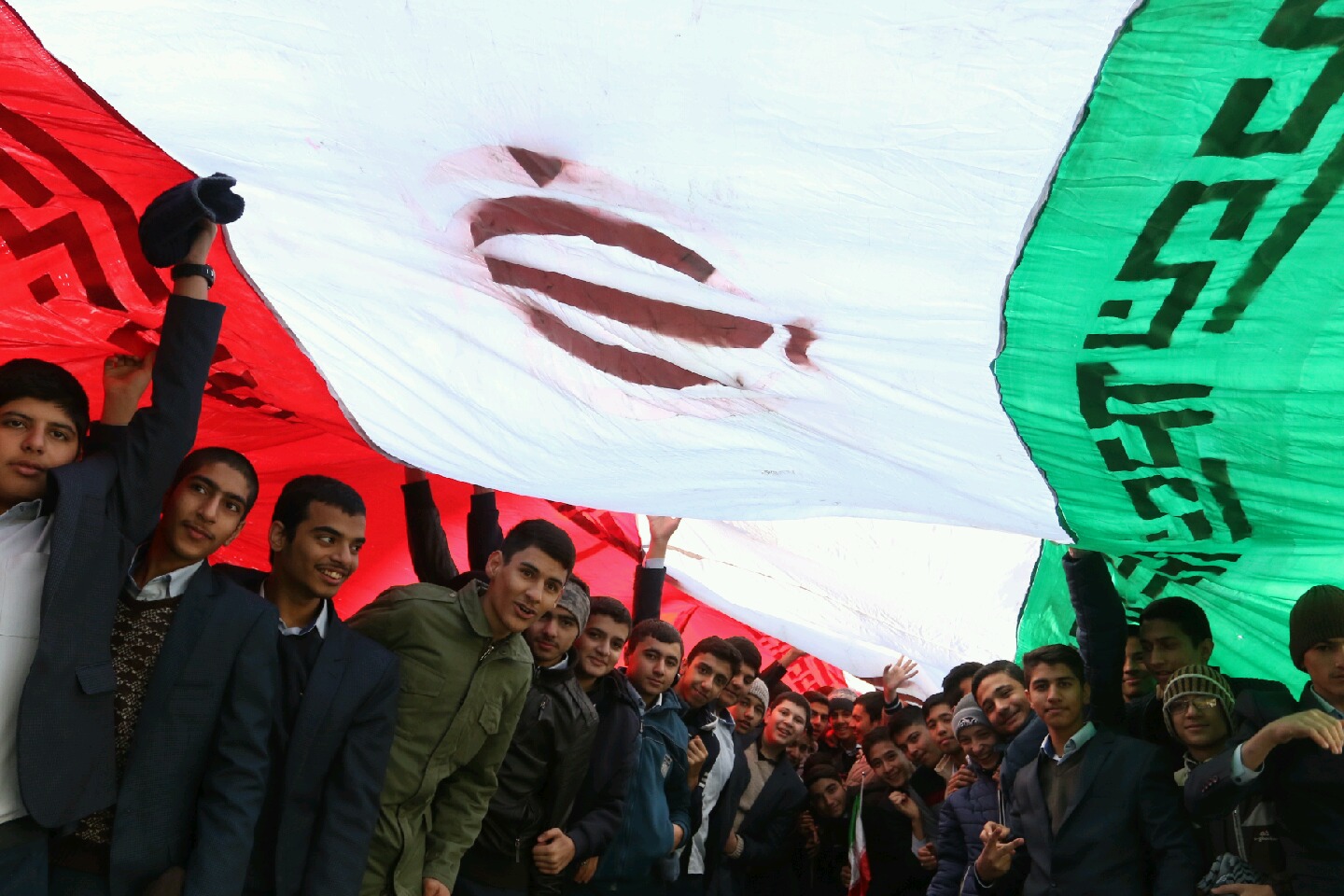 حضور پرشور جوانان خراسان رضوی در راهپیمایی ۱۳ آبان + تصاویر