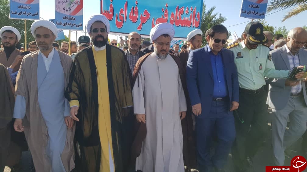آغاز راهپیمایی مردم فارس در یوم الله ۱۳ آبان/ طنین شعار مرگ بر آمریکا + تصاویر
