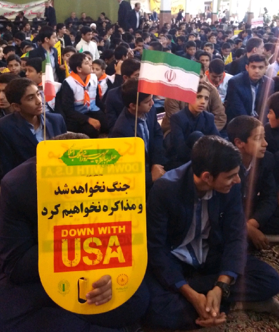 حضور پرشور جوانان خراسان رضوی در راهپیمایی ۱۳ آبان + تصاویر
