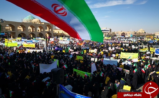 آغاز مراسم باشکوه راهپیمایی ۱۳ آبان در یزد