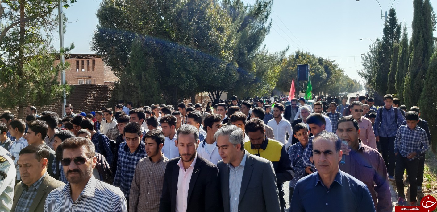 آغاز راهپیمائی یوم الله 13 آبان در شهرستان های استان کرمان