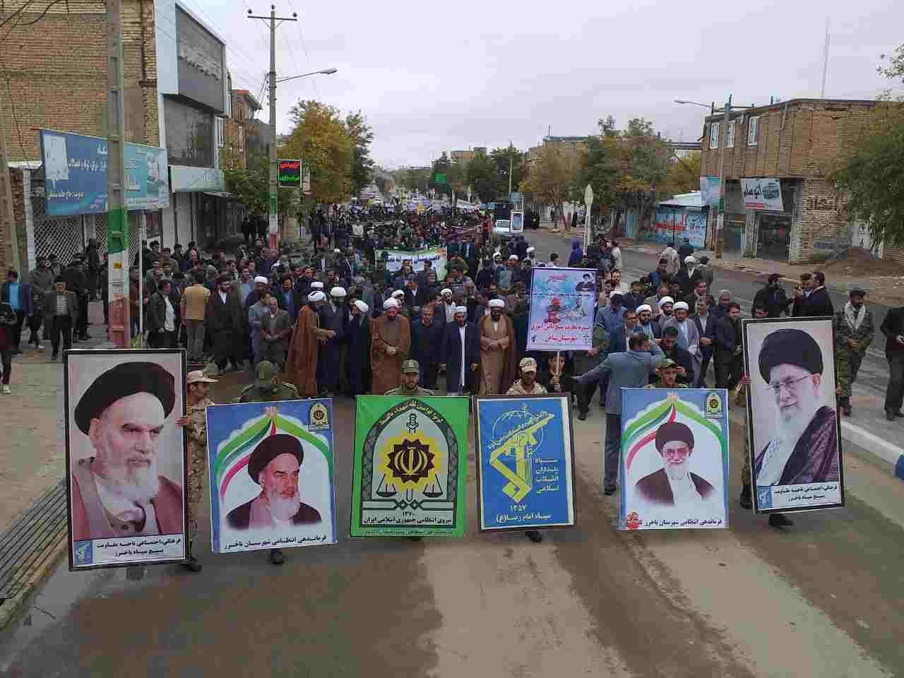 حضور پرشور جوانان خراسان رضوی در راهپیمایی ۱۳ آبان + تصاویر