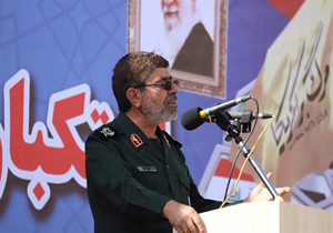 سفارت‌ خانه آمریکا در هر کشور بستری برای چپاول منابع ملت‌ ها است