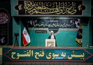 امروز شاهد افول و شکست استکبار هستیم