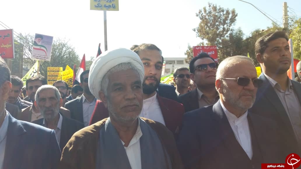 حضور گسترده جامعه ورزش و جوانان کرمان در راهپیمایی ۱۳ آبان + تصاویر