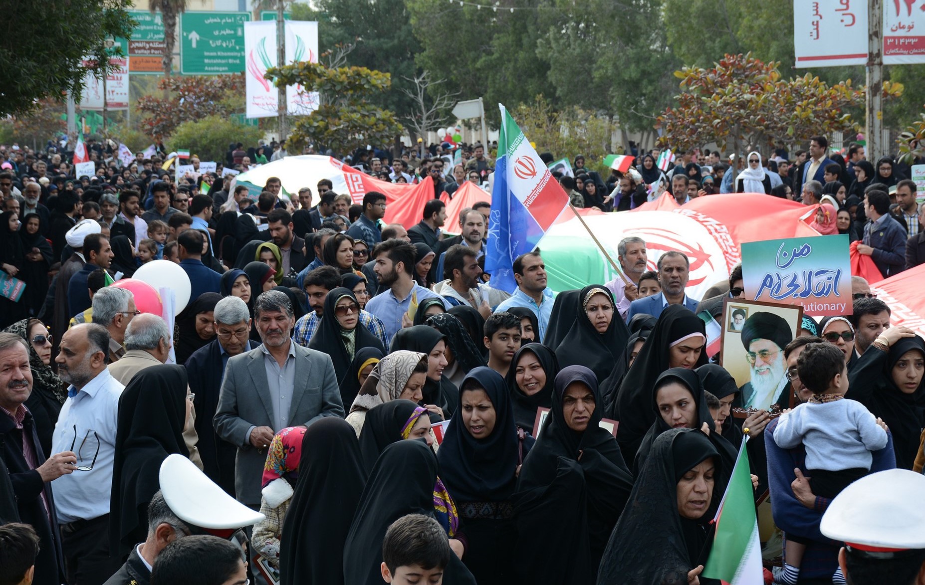 ۱۳ آبان نماد آزادگی و غیرت جوان ایرانی است