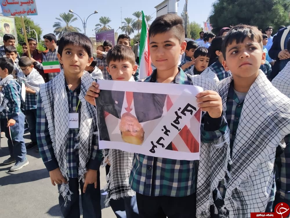 تجدید میثاق مردم فارس با آرمان&zwnj; های انقلاب در راهپیمایی ۱۳ آبان/ طنین شعار مرگ بر آمریکا + تصاویر