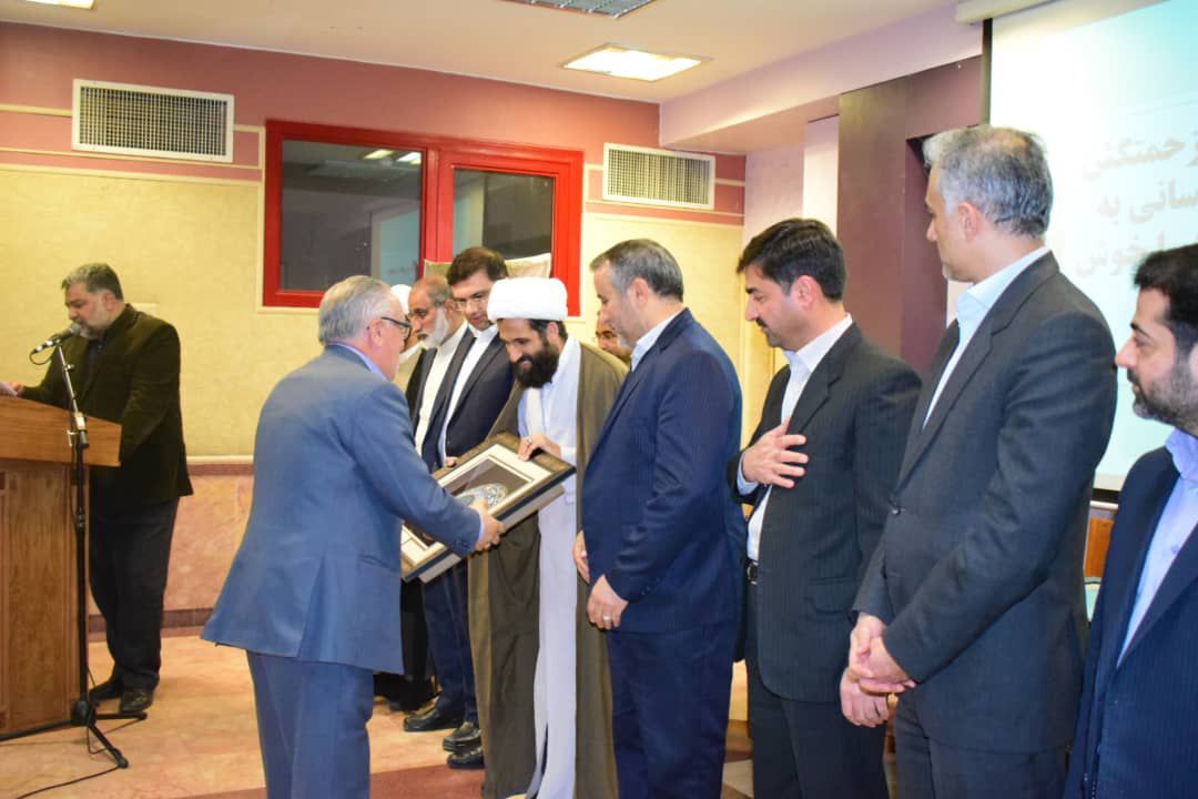 تاخ خدمت بر سر خدمتگزاران امام رضا (ع)/تجلیل از موکب&zwnj;داران دهه آخر ماه صفر در مشهد