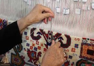 بافت ۱۲۸ تخته فرش توسط مددجویان کمیته امداد شهرستان میاندوآب