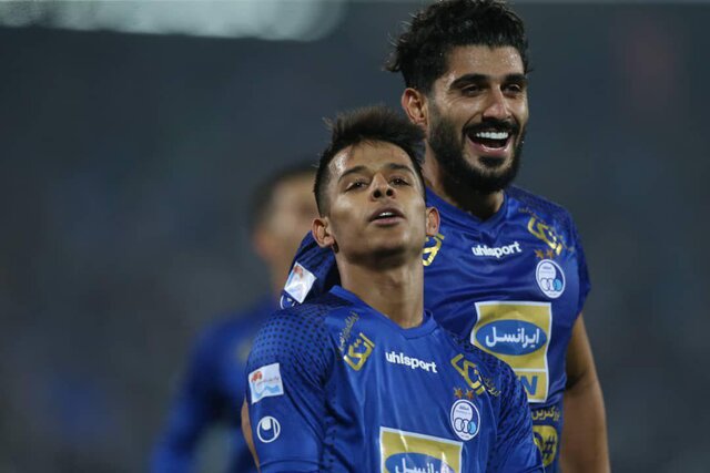 اعتراض مهاجم استقلال به تعویض استراماچونی