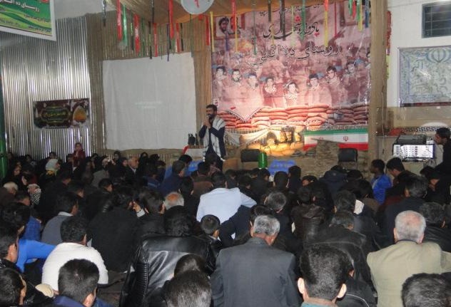 انتقاد از سبک زندگی مدیرانی که شبیه شهدا نیستند
