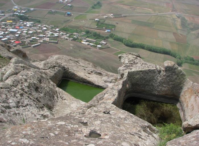 قلعه آدم&zwnj;خوار کجاست؟
