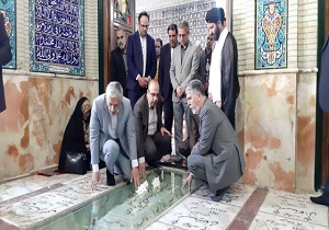 حضور وزیر فرهنگ و ارشاد اسلامی در گلزار شهدای امامزاده یحیی (ع)