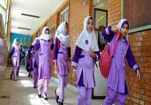 پرداخت بیش از ۲ میلیارد تومان کمک‌هزینه تحصیلی به دانش آموزان نیازمند