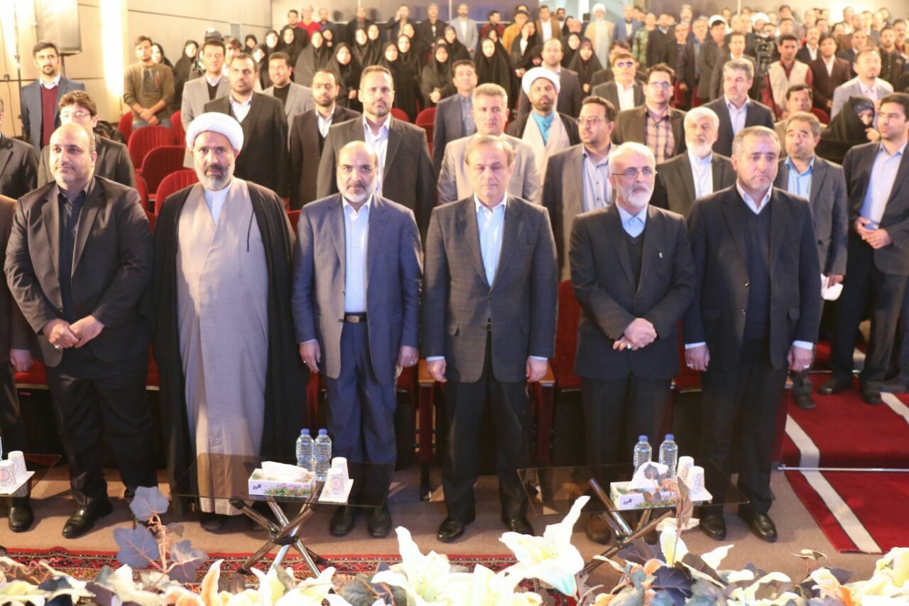 دشنمنان با هزاران شبکه مجازی به جان انقلاب اسلامی افتاده اند/امروز همه تهدید&zwnj;های دشمنان انقلاب اسلامی رسانه&zwnj;پایه است