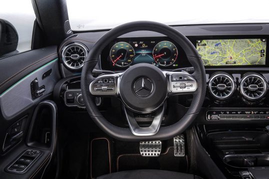 بررسی فنی مرسدس بنز CLA نسخه 2020 بررسی فنی مرسدس بنز CLA نسخه 2020